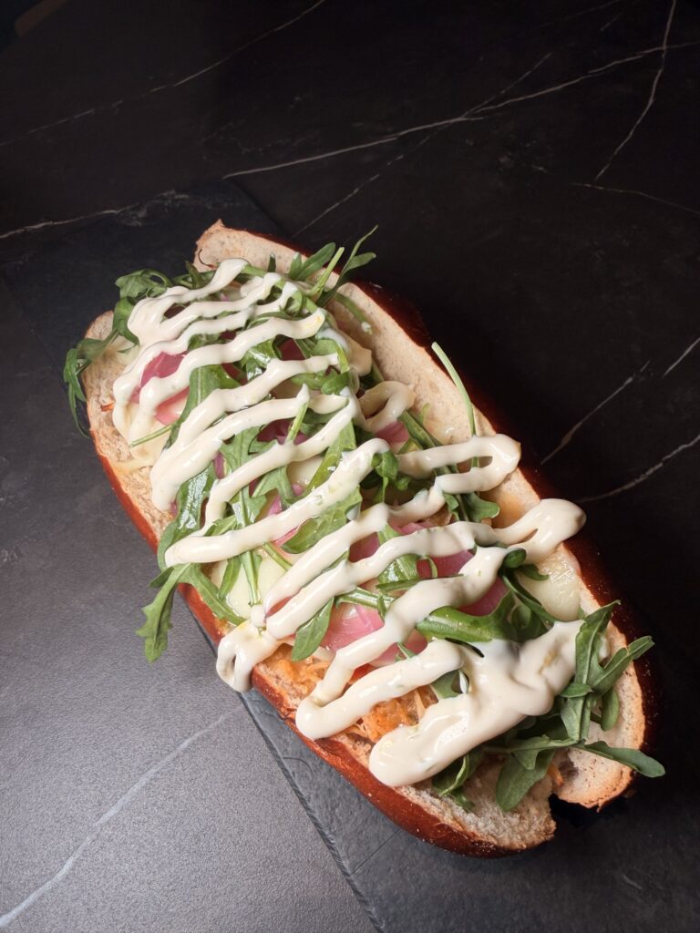 roll-de-pollo-mechado-coques-i-brases